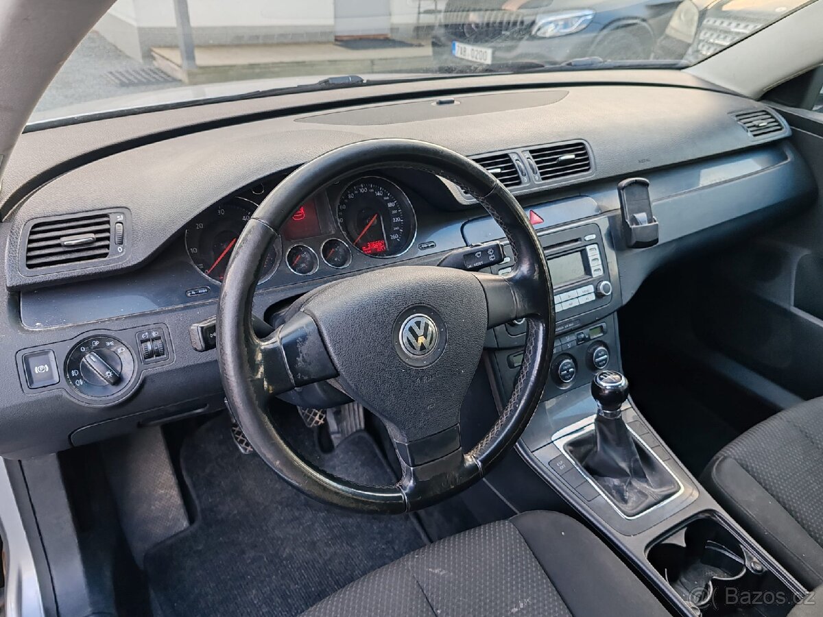 Volkswagen Passat
1.9 TDI - 10