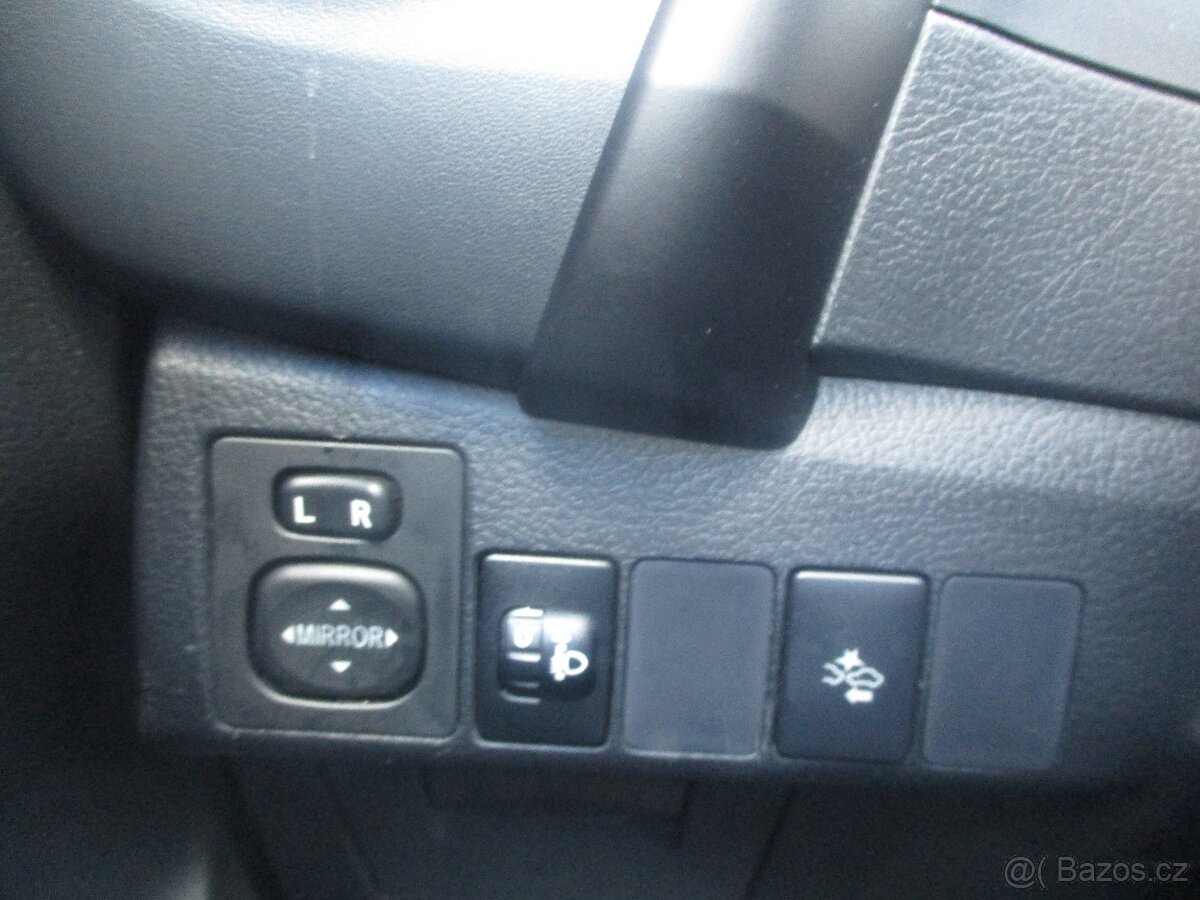 Toyota Corolla 1.6 VVTi ČR - 10