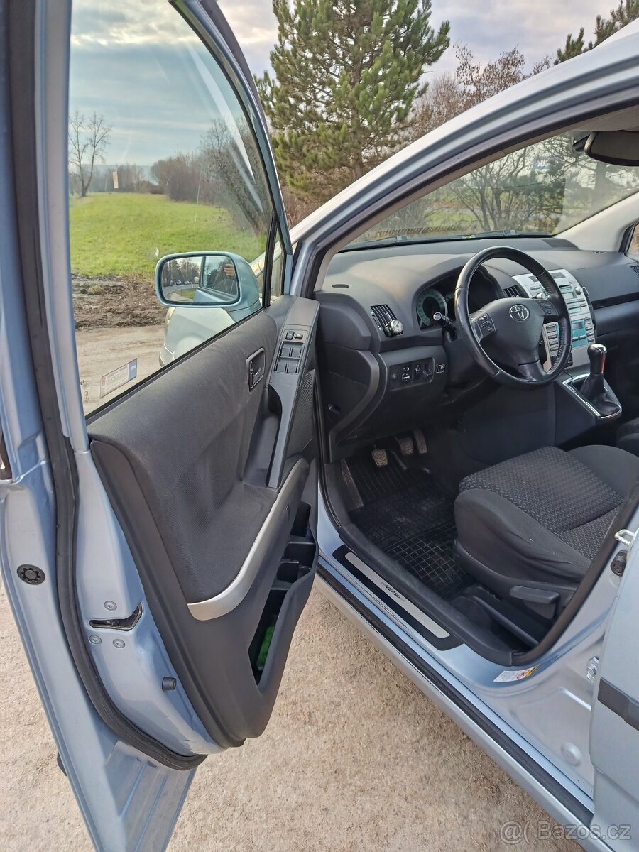 Toyota Corolla verso 1.8 Benzín + Lpg - 10