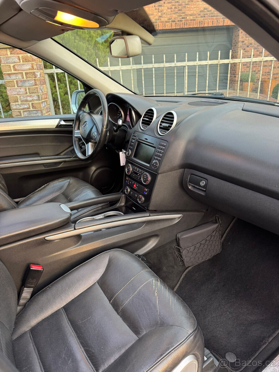 Mercedes-Benz ML 320 CDI AMG Offroad paket, 2010 – Facelift - 10