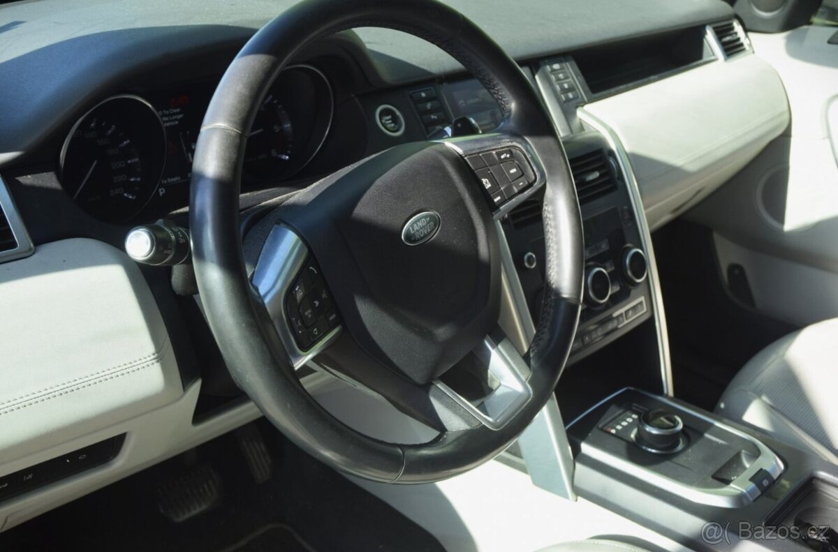 Land Rover Discovery Sport - 10