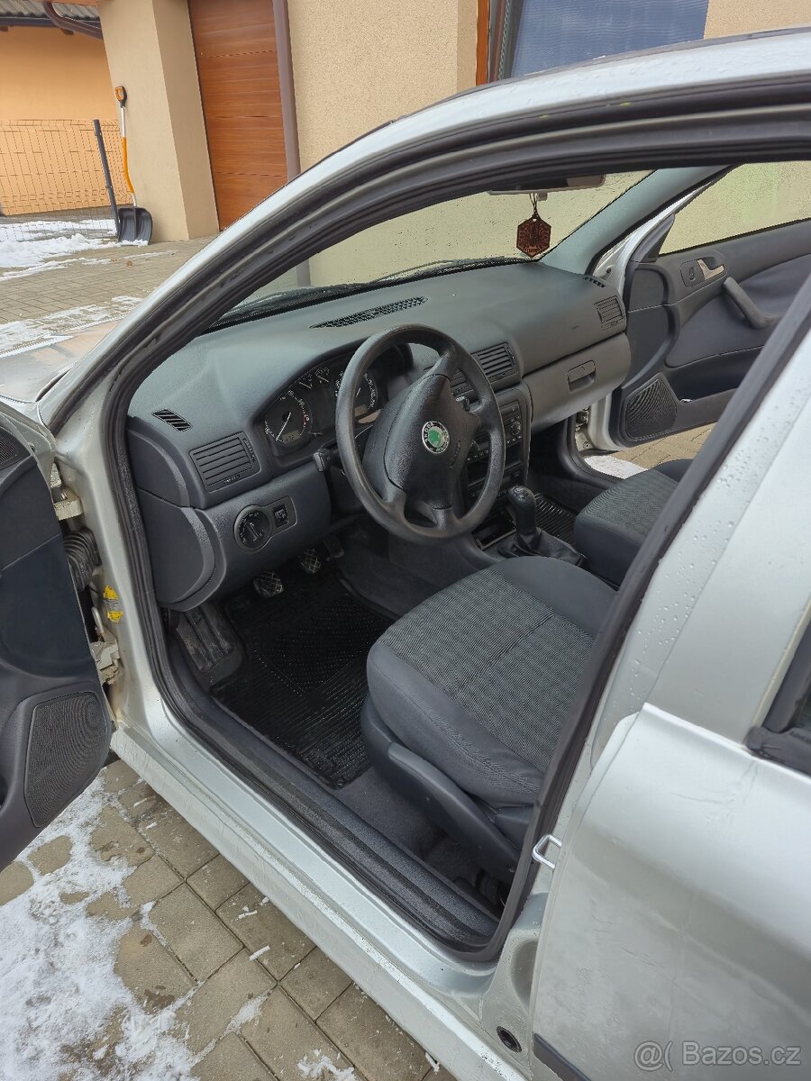 Prodám Škoda Octavia 1.6 75kw - 10