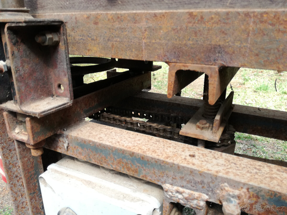 Rozdělaná protahovačka - 10