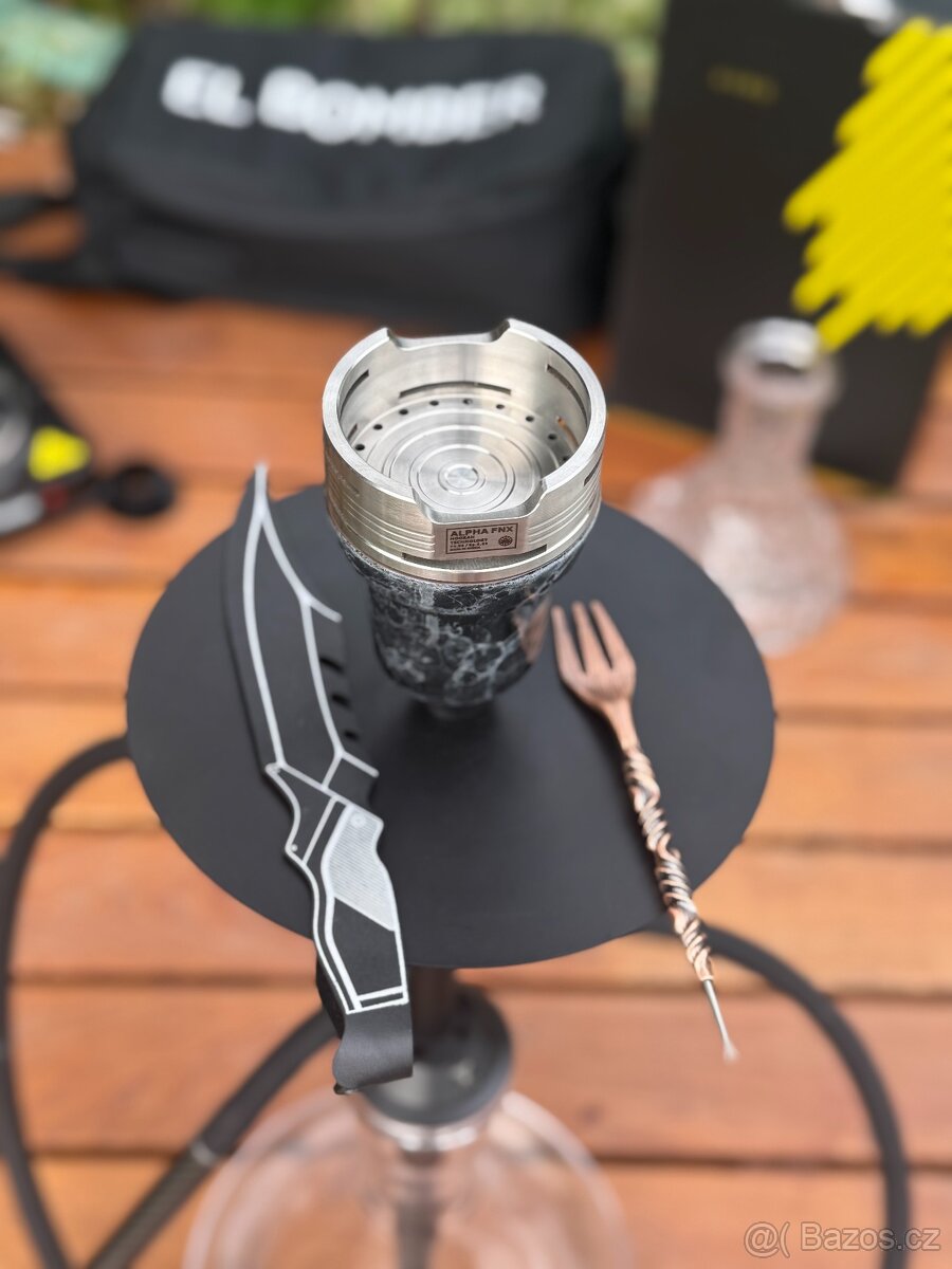 Prodám vodní dýmku Vyro Versa Black s kompletním příslušenst - 10