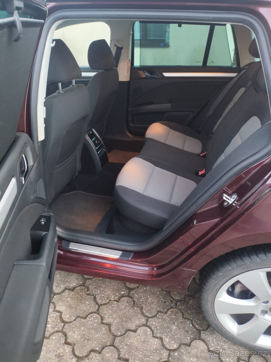 Superb 2 2.0TDI 125kw DSG webasto 2011 - 10