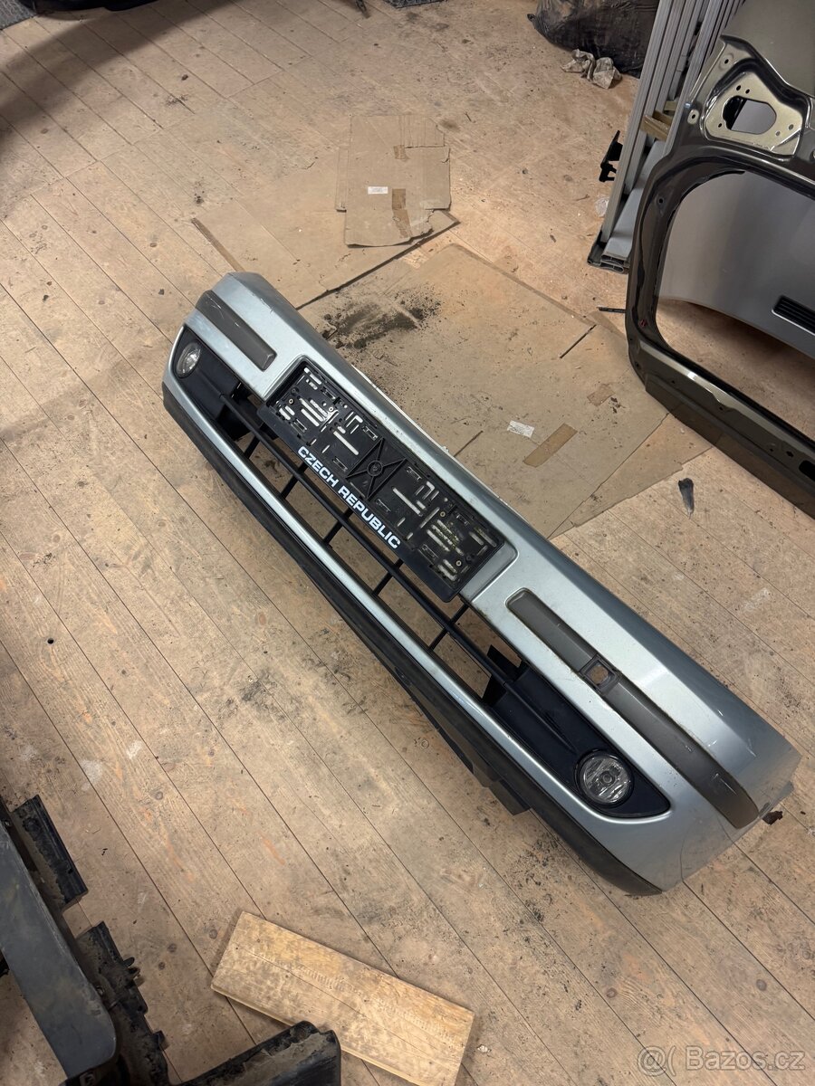 Renault Laguna 2, 2 přední nárazníky - 10