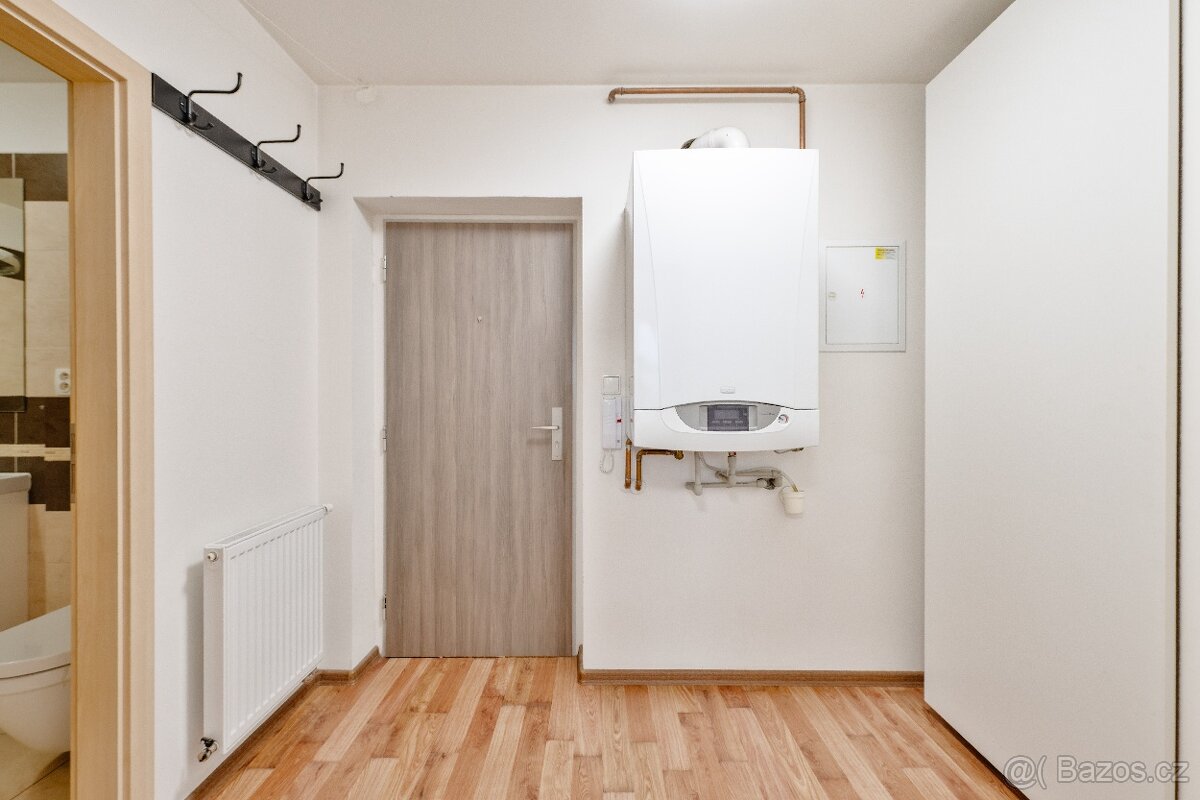 Byt 1+kk v centru Tábora - 10