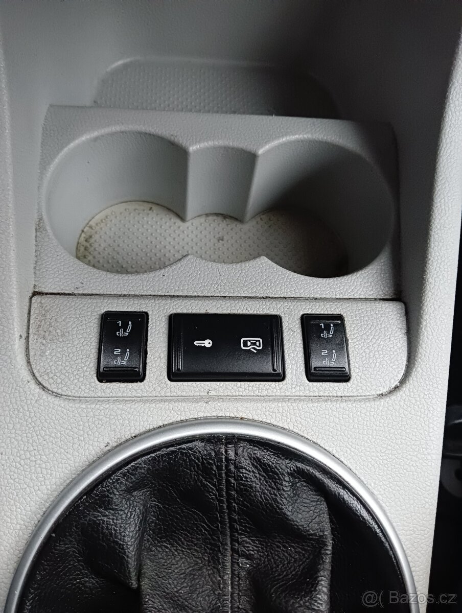 Škoda Roomster Sport 1.4 16V 63kw km 129tis. bez koroze - 10