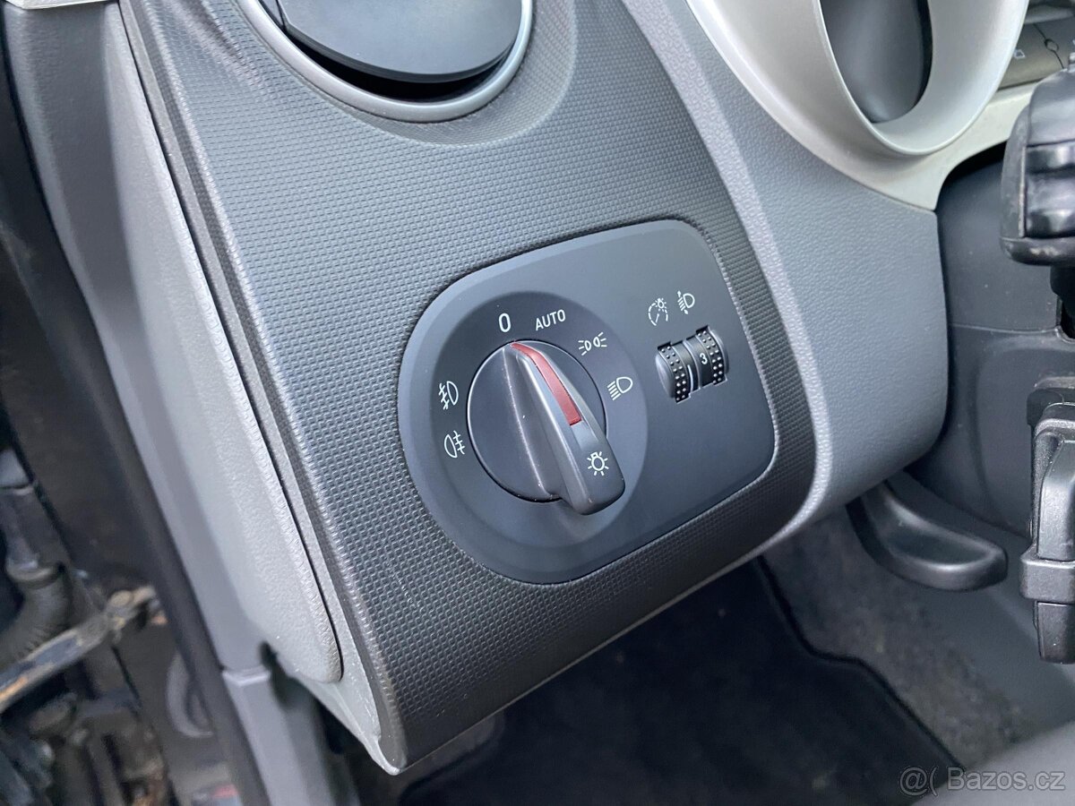 Seat Ibiza 1.4i , 63 kW benzín, 2012 - 10