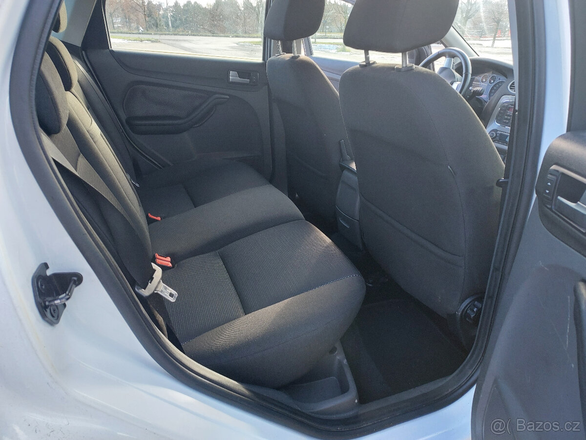 Ford Focus 1.6 TDCI na náhradní díly - 10