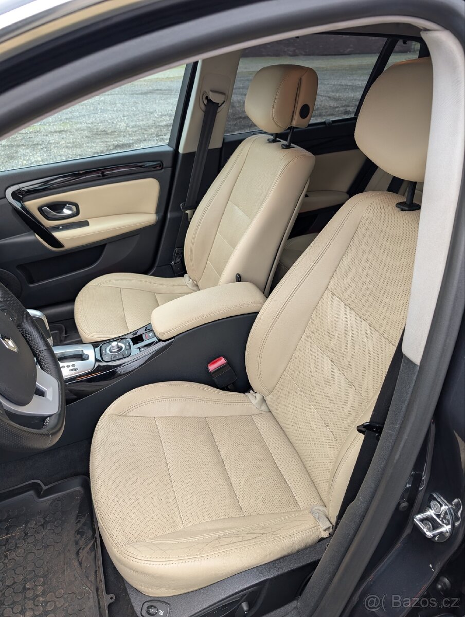 Renault Laguna 3.0 dci V6, Initiale Paris,4control, Bose - 10