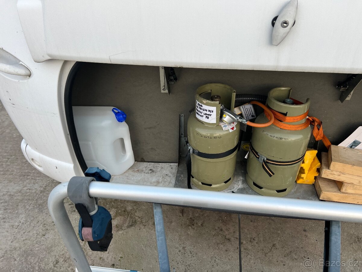 Dethleffs camper EL3 - 10