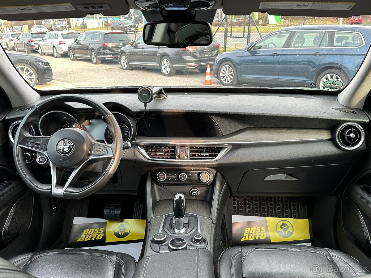 Alfa Romeo Stelvio 2018 - 10