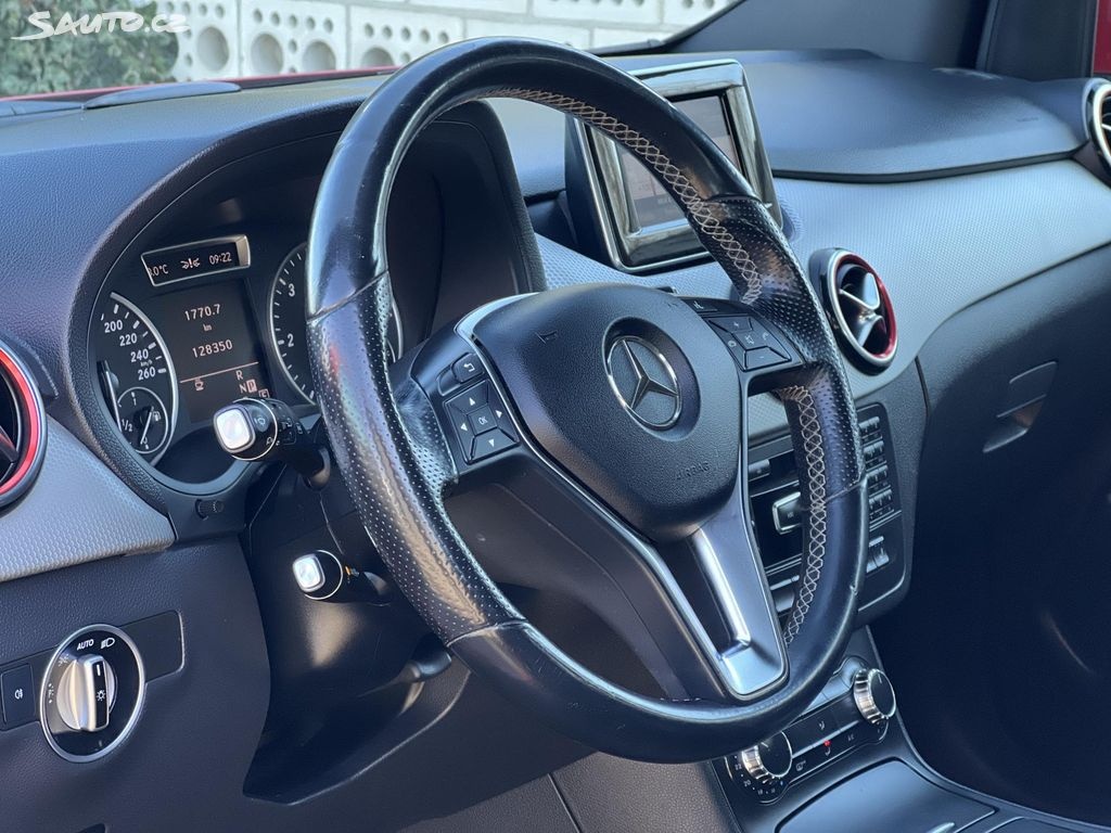 🚗 Mercedes-Benz B 180 CDi AUTOMAT 2013 TAŽNÉ ALU - 10