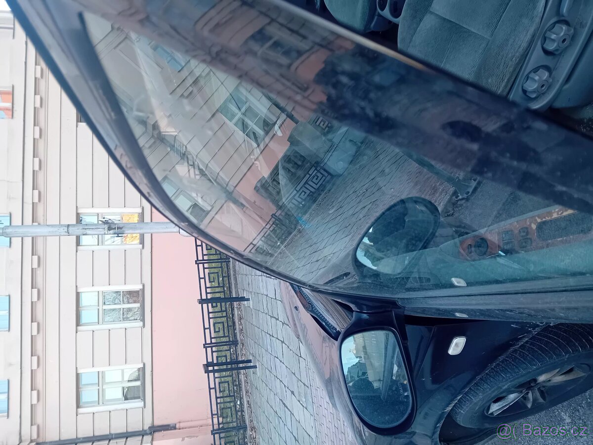 Prodám Kia Carnival - 10