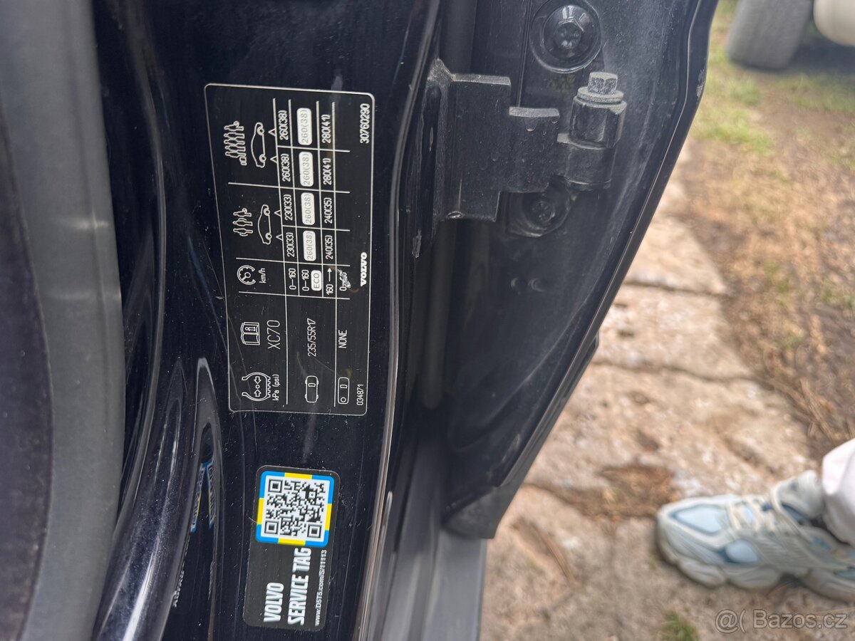 Volvo XC70 D5 AWD - 136kw - 10