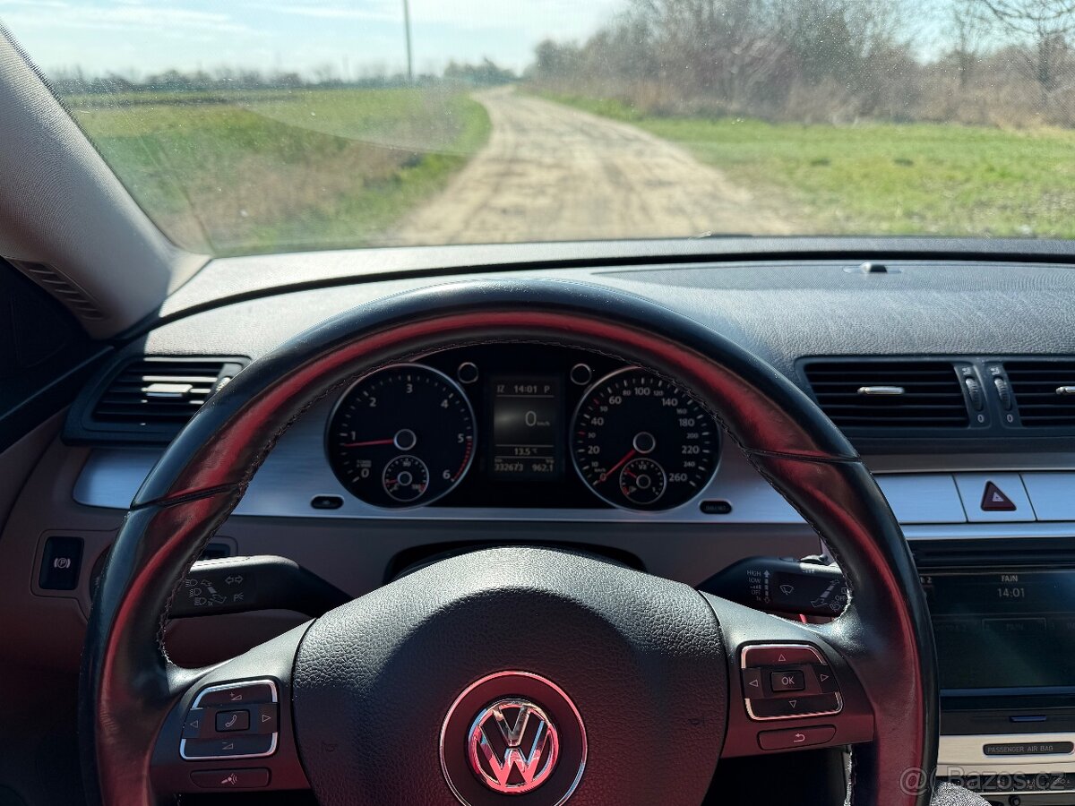 VW Passat Variant - TOP výbava - 10