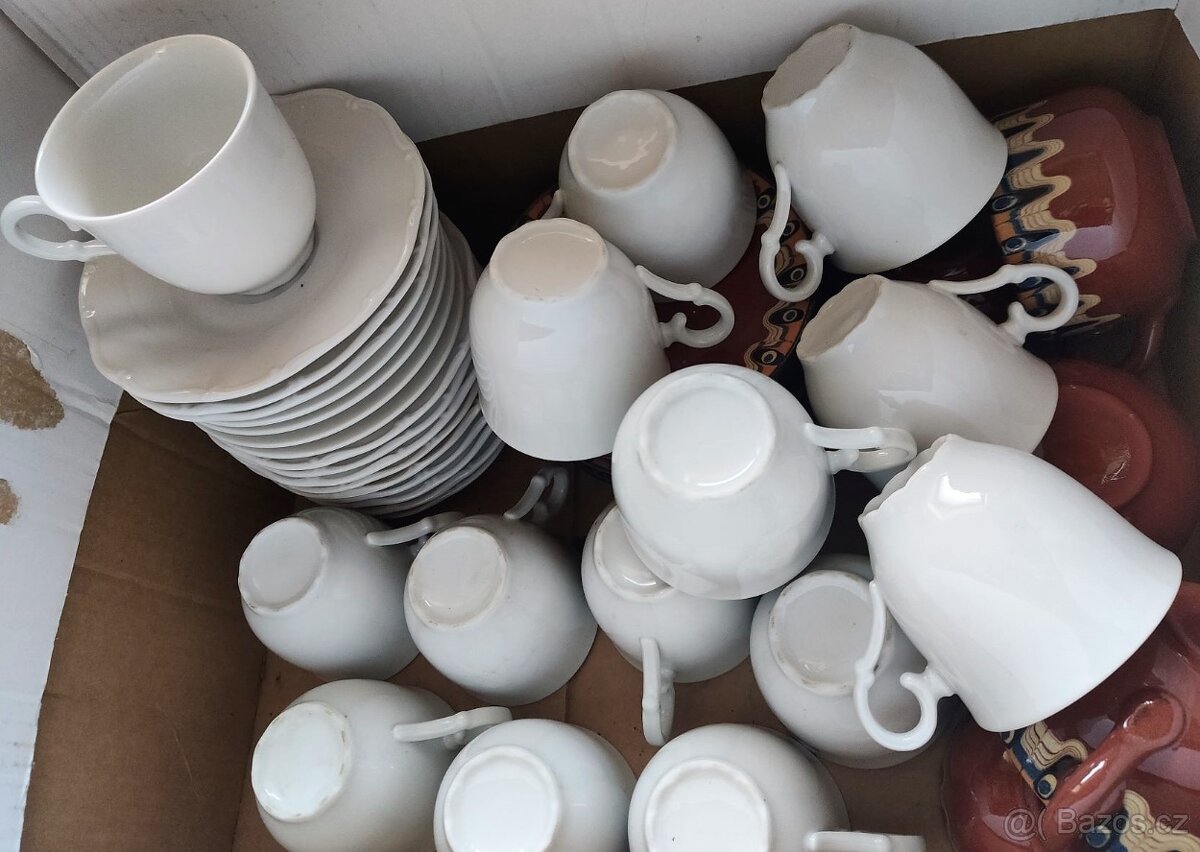 Talíře,sklenice,hrníčky.. - 10