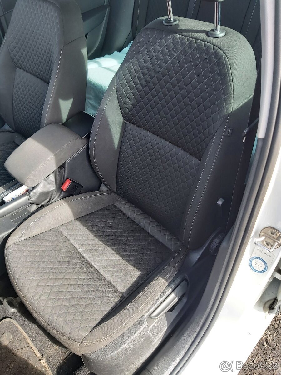 Prodám Škoda Octavia 3 facelift, 1.6tdi, dsg - 10