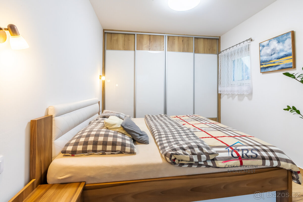 Kompletně zrekonstruovaná chata k trvalému bydlení - Říčany - 10