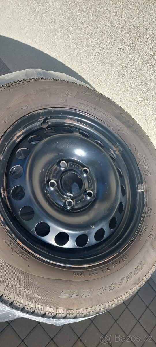 Škoda Octavia 2 II. a 3 III. zimní kola R15 Pirelli 5x112 - 10