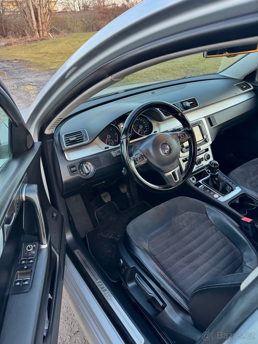 Volkswagen Passat B7 2.0 tdi - 10