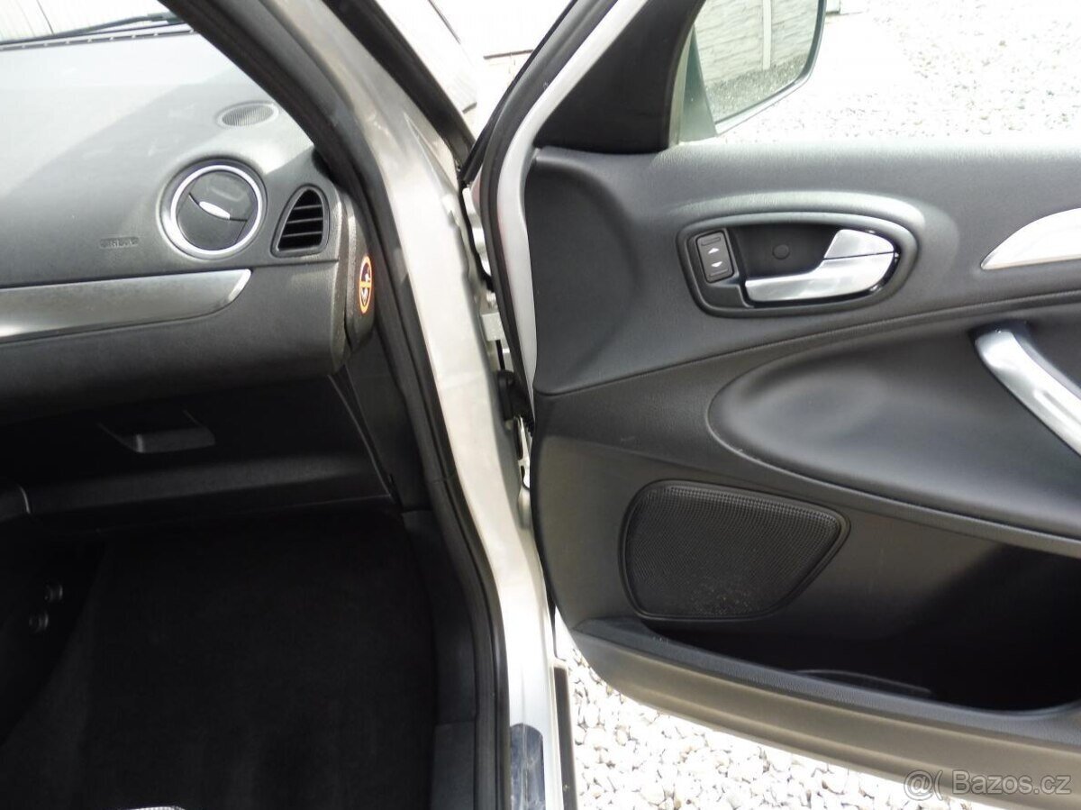 Ford S-MAX 2.0i 16v ELEGANCE FACE-LIFT 1A - 10