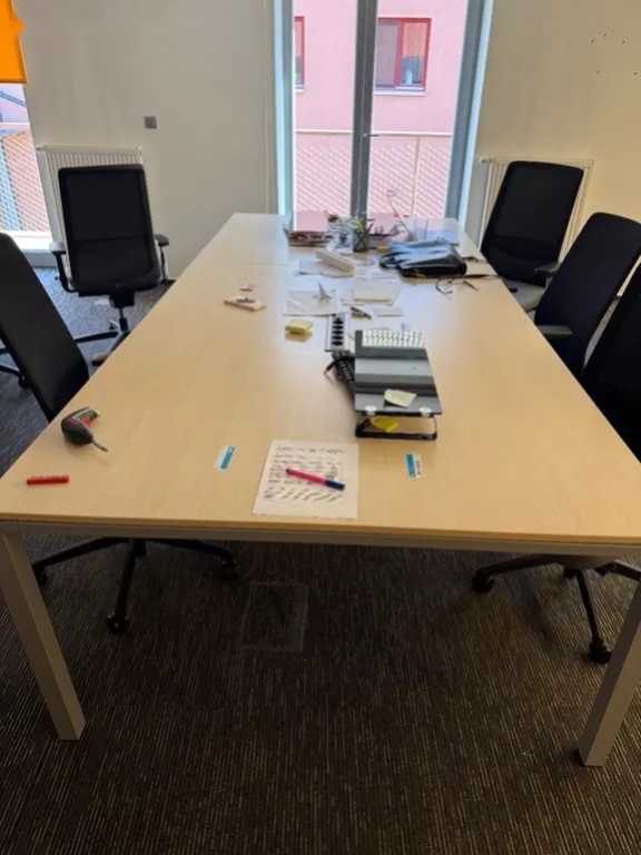 Velký kancelářský stůl Techo 310×140cm - 10