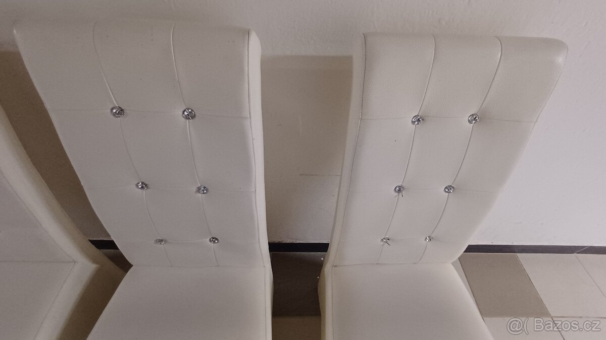 skleněný stul ze židlemi - 10