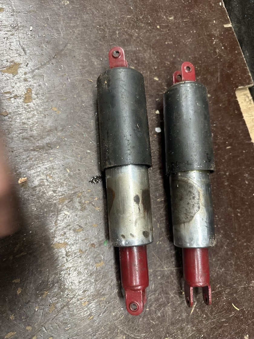 Predám zadní tlumiče na motocykle JAWA ČZ 125 175 250 350 - - 10