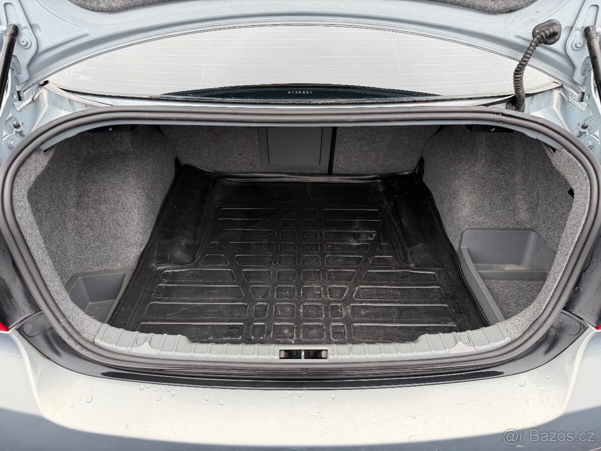 BMW 318D E90 MODEL 2007 MOŽNO NA SPLÁTKY - 10