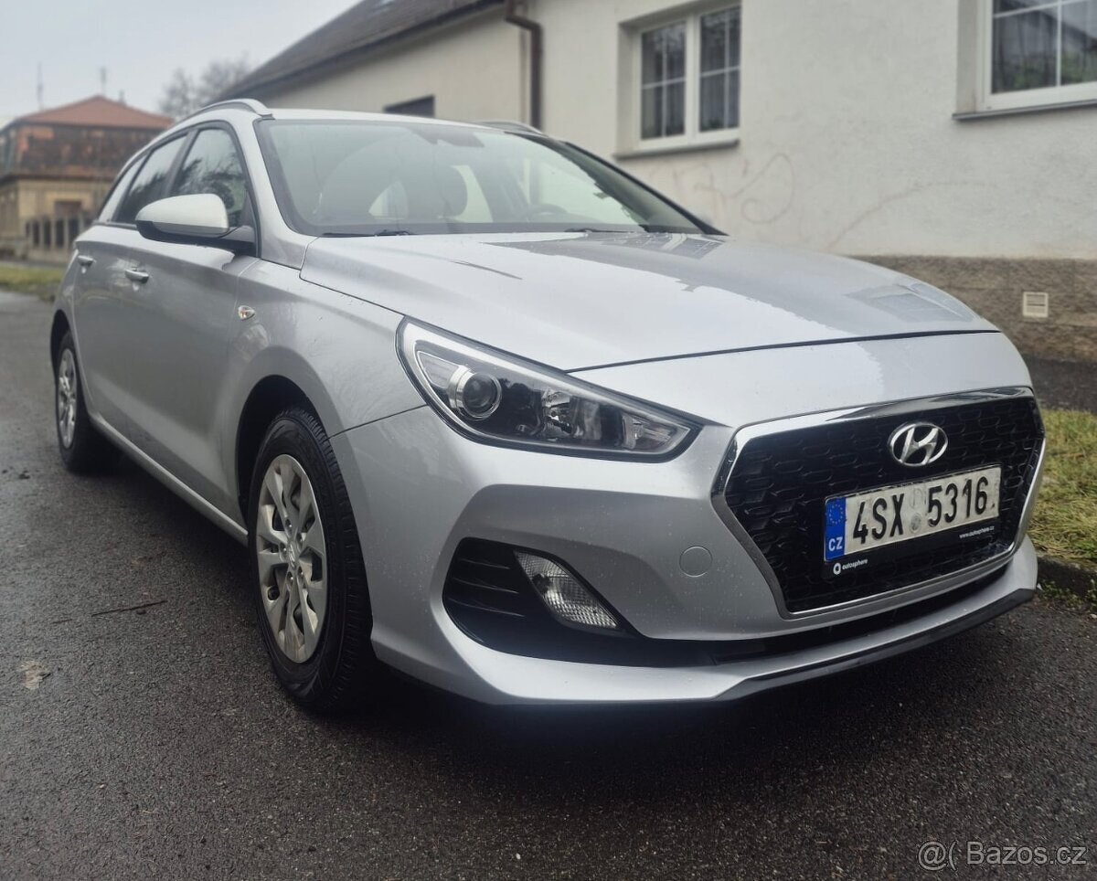 Hyundai i30 1.4 CVVT Kombi | NOVÁ STK - 10