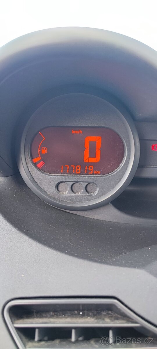 Renault Twingo 1.2 - 10