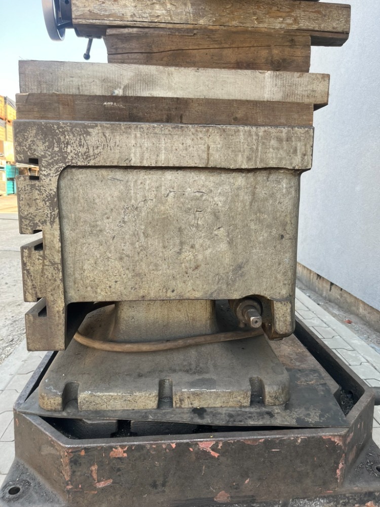 225. Radiální vrtačka VO-32 - 10