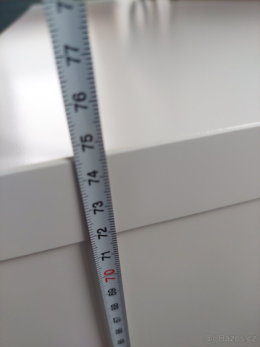 Psací stůl Ikea Micke - 10