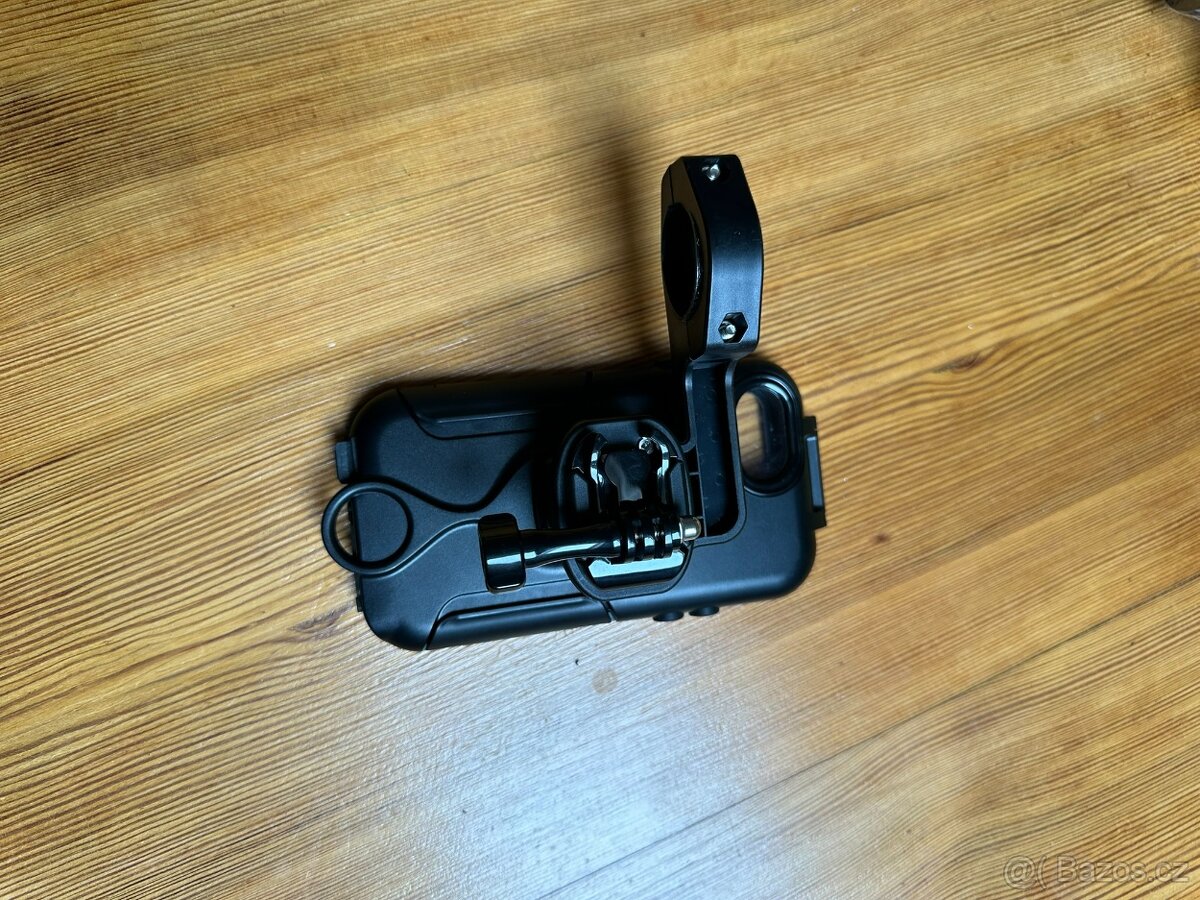 Outdoorový voděodolný obal Cygnett pro mobily - 10