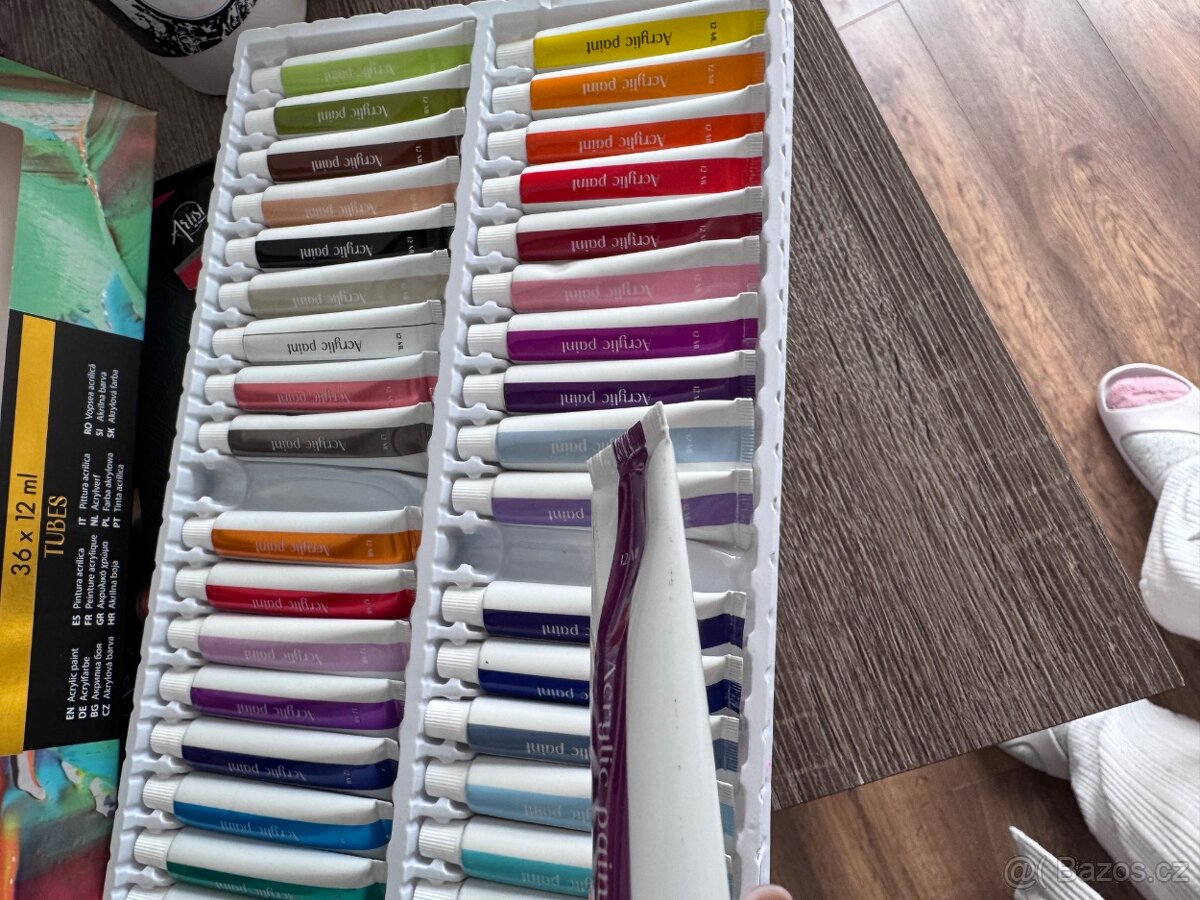 Sada akrylových barev - 10