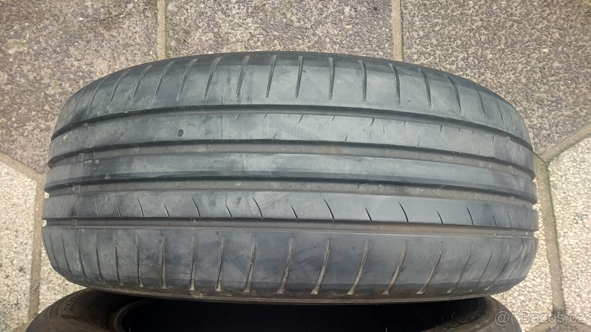 Nokian Iline 205-55-16, Dunlop Sport Biuresponse - 10