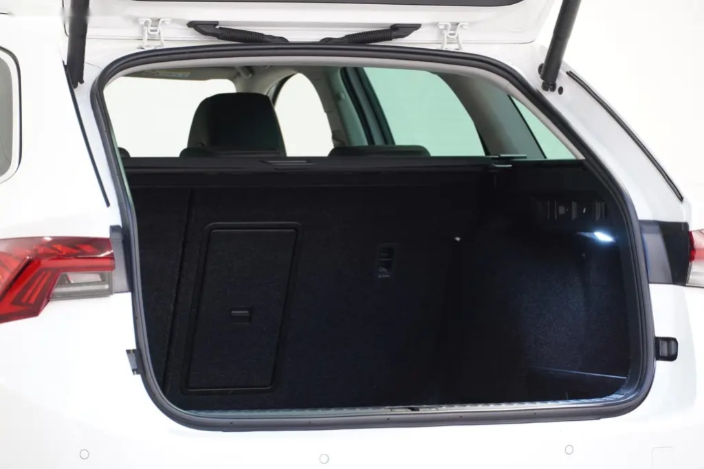 Škoda Octavia, 2.0TDI,SCOUT,4X4,ČR,DPH,TAŽNÉ - 10