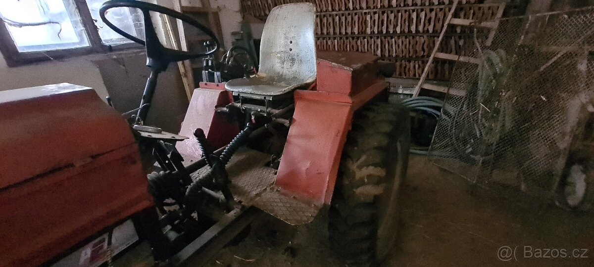Malotraktor s hydraulikou - 10