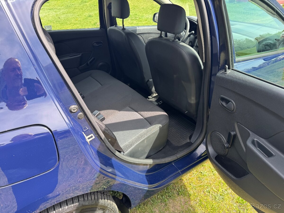 Dacia Sandero - 10