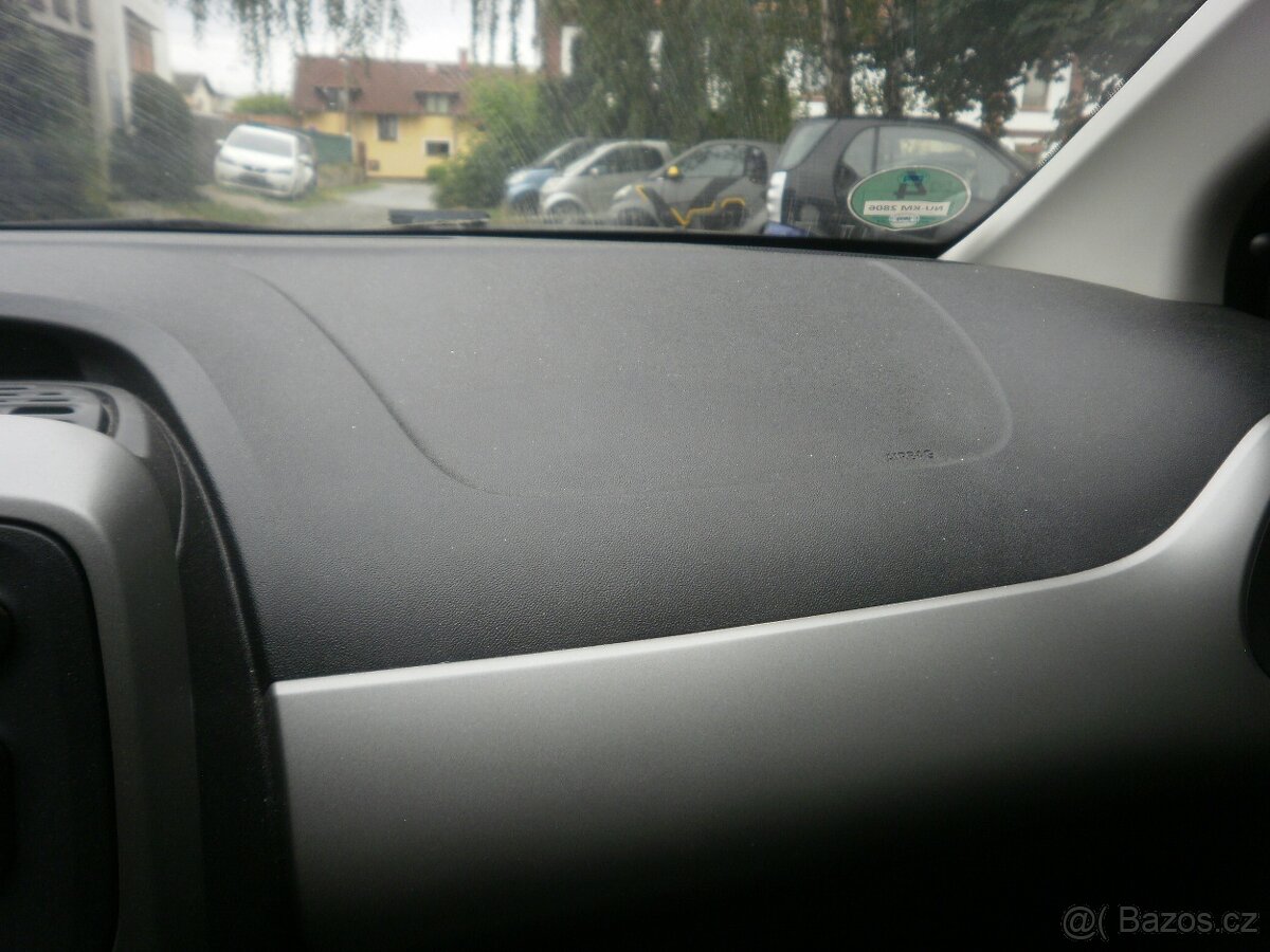 Peugeot 108 -5 dveřový rok 2018 - 10