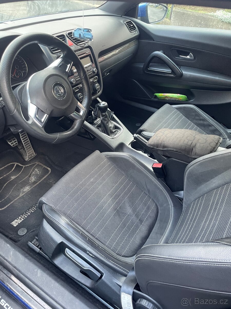 Volkswagen Scirocco 2.0TDI 125KW - 10