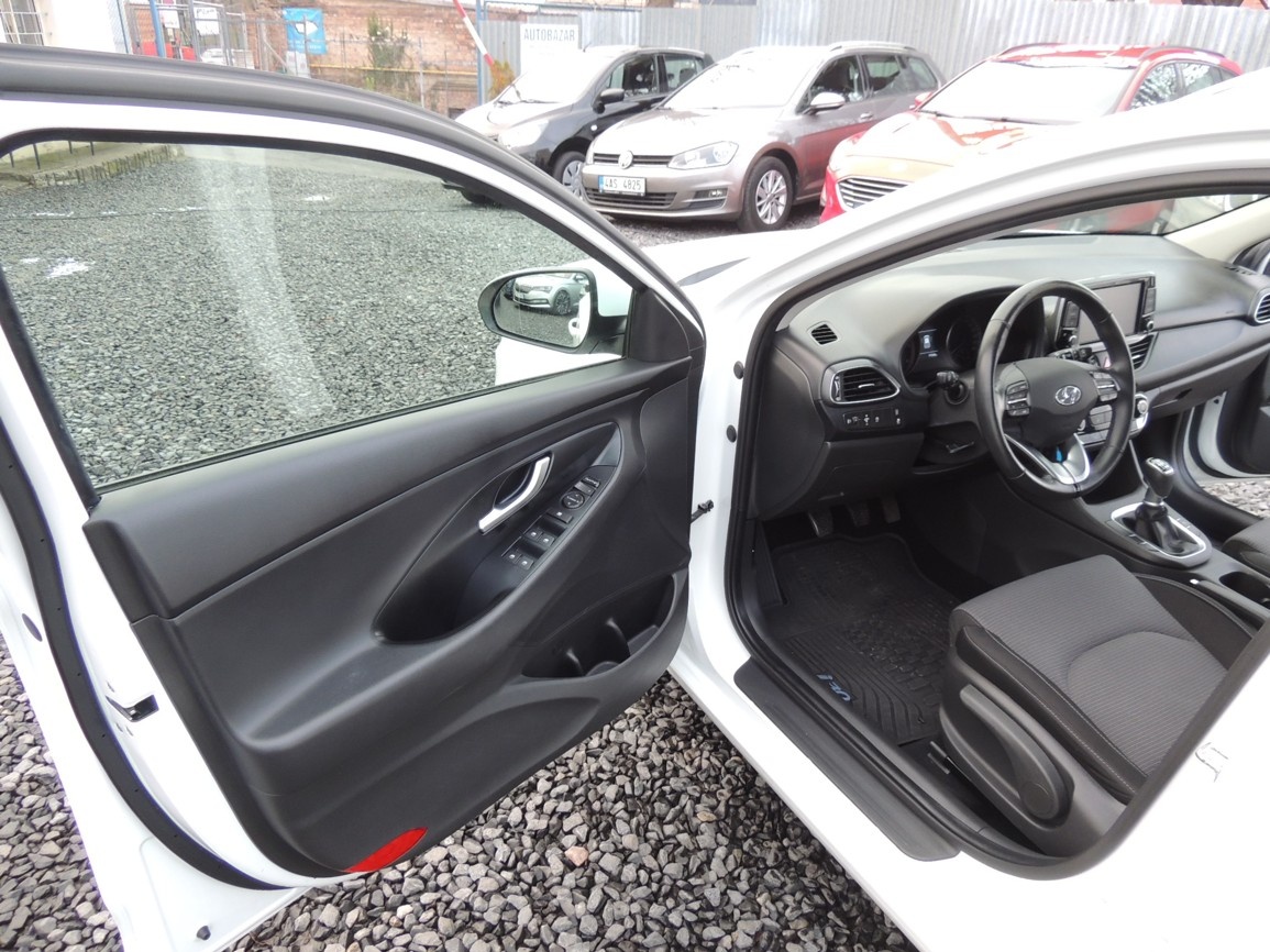 Hyundai i30 Combi,1.6CRDi,2021,97000km,ČR,1maj.-21%DPH - 10