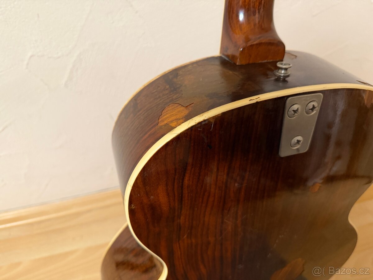 kytara značky Hoyer typu Jumbo - 10