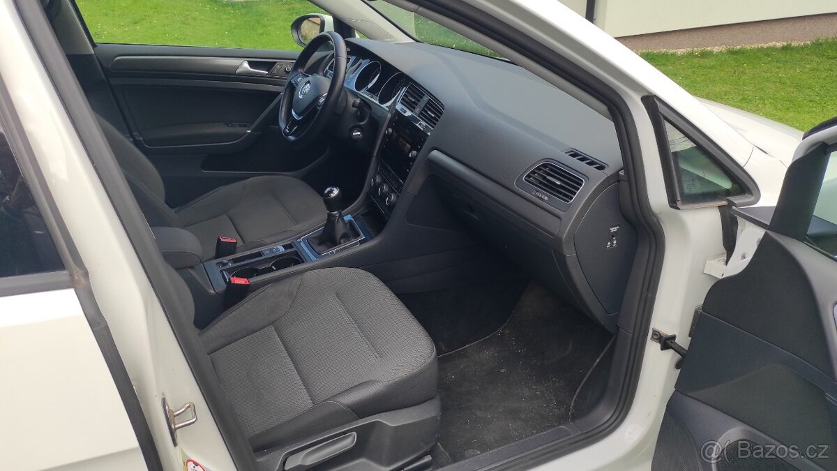VW Golf 7 Variant, 1,6 TDi, verze 7,5.Carplay. - 10