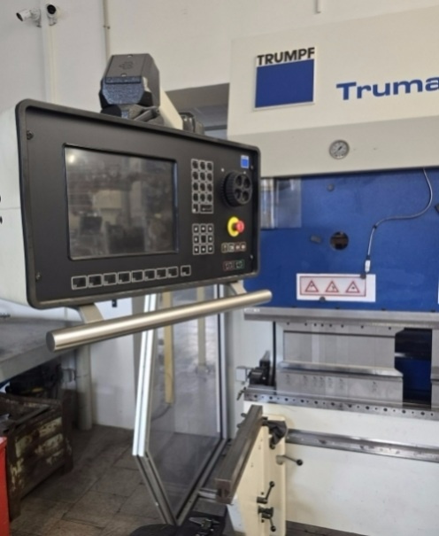 Ohraňovací lis Trumpf TrumaBend V50 z roku 2001 - 10