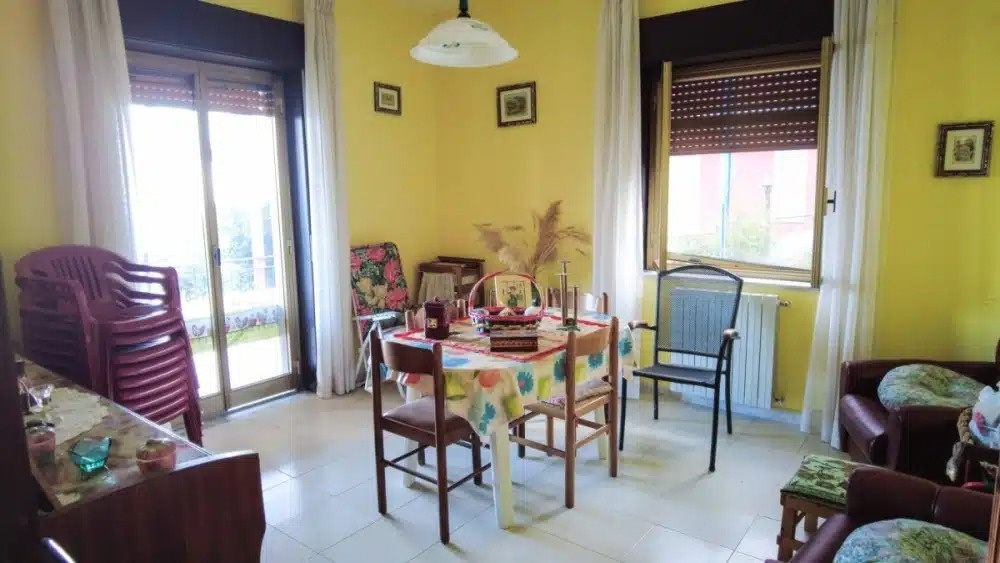 Sicílie, vila 2 byty, 180 m2, poz. 1.000 m2, Gioiosa Marea - 10