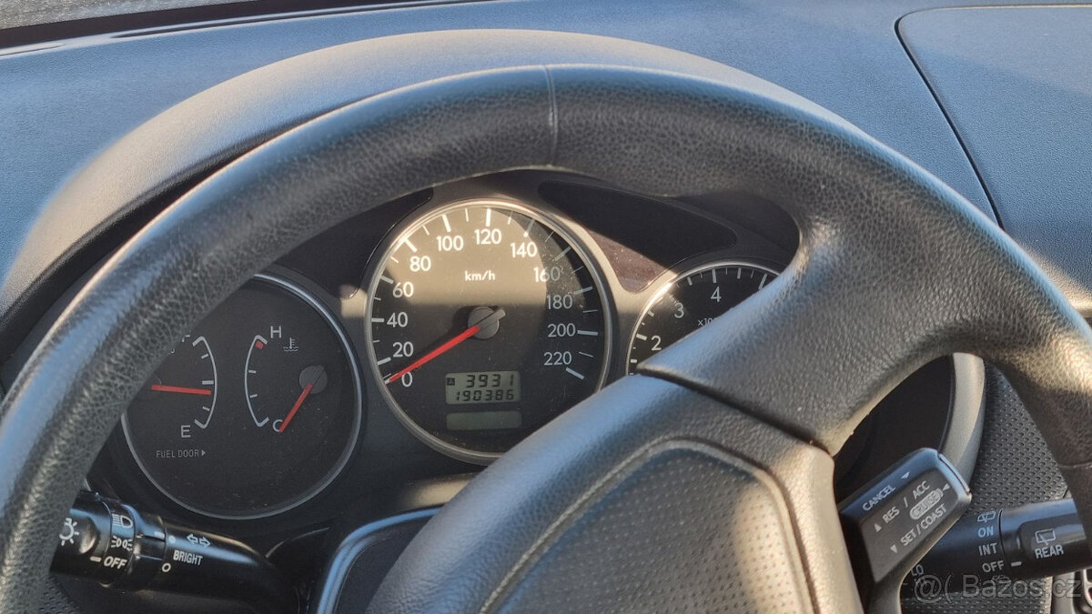 Prodám SUBARU Forester benzín 2.0 116 kW - 10