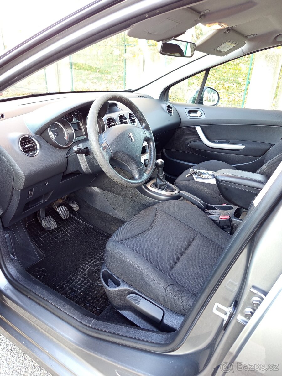 Peugeot 308 1.4i 70 kW - 2009 | 2.maj | 100tkm | STK ¹⁰/27 - 10